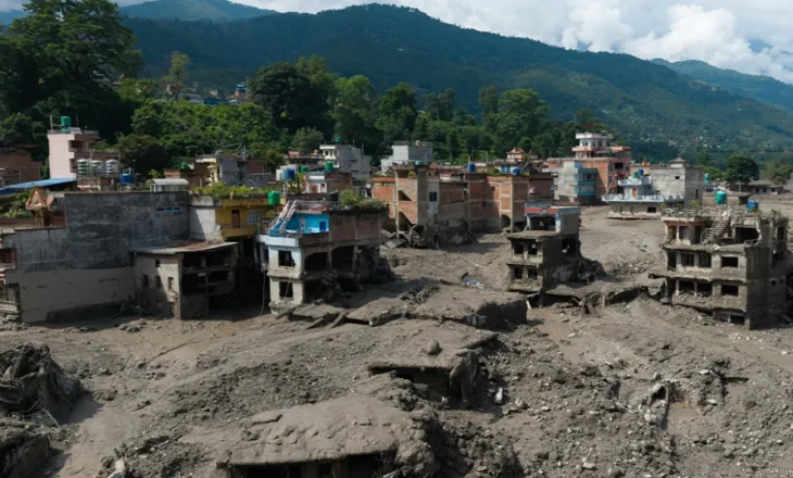 Frikë për përmbytje të reja ndërsa Nepali ende numëron viktimat, autoritetet thirrje qytetarëve të qëndrojnë në shtëpi,