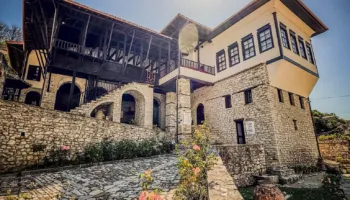 “Fustanella” në Muzeun Etnografik të Beratit, një rrëfim artistik mbi traditën dhe trashëgiminë kulturore
