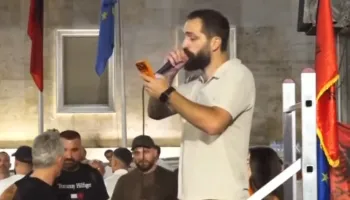 Gent Progni nga protesta: Partitë e mëdha po bëjnë merkato, janë bashkëaksionerë! Nëse heshtni, fiton korrupsioni