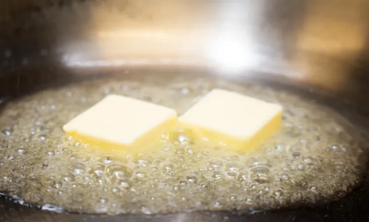 Gjalpi apo margarina? Shkenca zbulon ndryshimin që ndikon në shije, gatim dhe shëndet