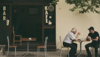 “Gjeografia e pabarazisë”: Kriza që po prodhon shpopullimi i periferisë në Shqipëri
