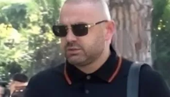 GJKKO i cakton sot masën e sigurisë avokati i ish-zyrtarit të policisë Uljan Shpataraku paraqitet në ambientet e gjykatës!