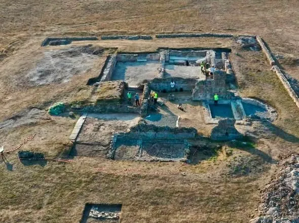Gjurmët e qytetit antik dalin sërish në dritë në Apoloni