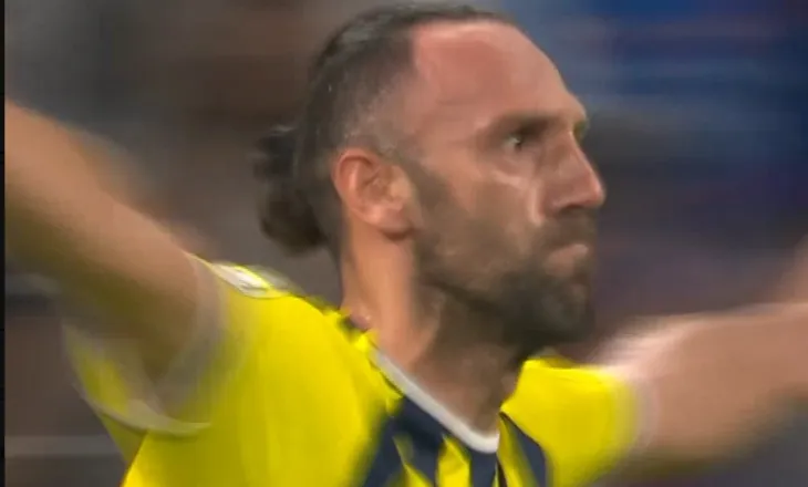 Gola shqiptarësh në Champions League, Muriqi dhe Arbër Hoxha gjejnë rrjetën (video)