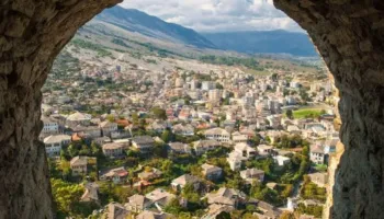 Gonxhja: 161 mijë vizitorë në Kalanë e Gjirokastrës në 7 muaj, rritje 13%