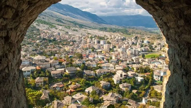 Gonxhja: 161 mijë vizitorë në Kalanë e Gjirokastrës në 7 muaj, rritje 13%