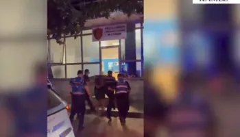 Grabitja e argjendarisë, Gjykata lë në burg njërin prej autorëve! E identifikoi ADN-ja e përftuar nga maska e silikonit