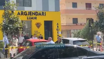 Grabitja e argjendarisë në Paskuqan, arrestohet një nga autorët, po tentonte të largohej nga Shqipëria