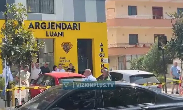Grabitja e argjendarisë në Paskuqan, arrestohet një nga autorët, po tentonte të largohej nga Shqipëria