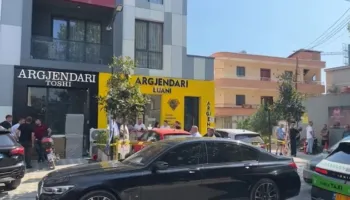 Grabitja e argjendarisë në Paskuqan, autorët morën bizhuteri floriri me vlerë mbi 1.5 milionë lekë