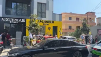Grabitja e argjendarisë në Paskuqan, policia gjen motorin e përdorur nga autorët