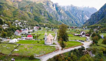 Gushti sjell kulmin e sezonit turistik në Theth, rreth 2 mijë vizitorë qëndrojnë çdo natë