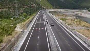 Hapet një segment i ri i Korridorit VIII / Karakaçi: Përmirësohet qarkullimi dhe siguria rrugore