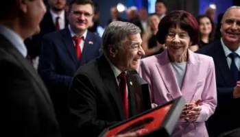 Haxhiu do t’u dorëzojë shtetësinë e Kosovës Joe dhe Shirley DioGuardit