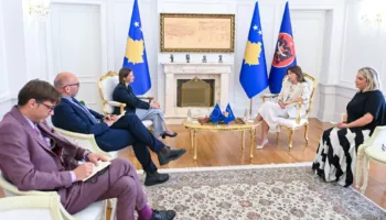 Haxhiu pret në takim lamtumirës shefen në detyrë të BE-së në Kosovë, Eva Palatova