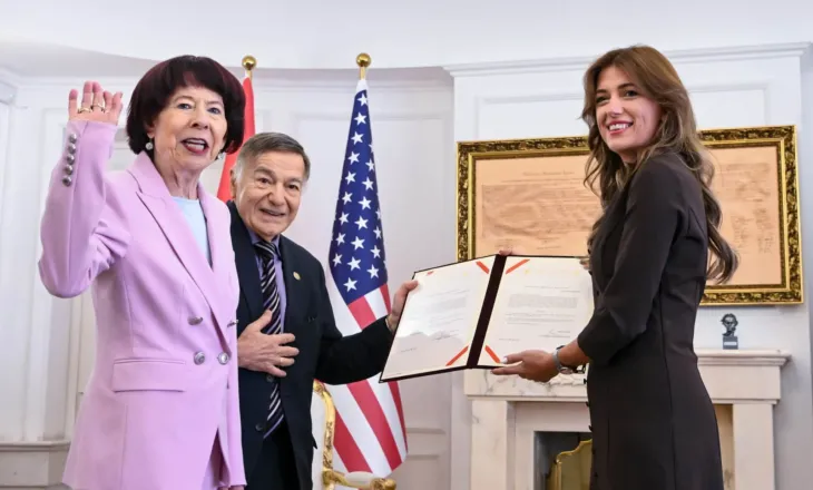 Haxhiu u dorëzon shtetësinë e Kosovës Joseph dhe Shirley DioGuardit