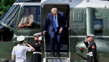 Helikopteri i Trumpit ngrihet nga Shtëpia e Bardhë, shkel rregullat e sigurisë