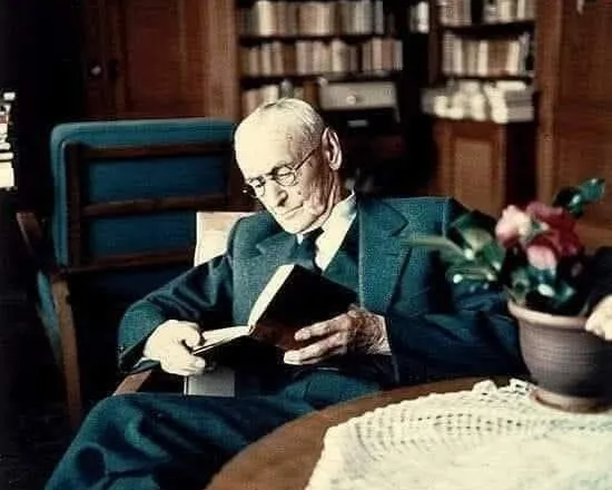 Hermann Hesse, shkrimtari nobelist që u bë simbol i kërkimit shpirtëror