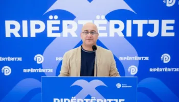 Himçi: Mazniku dhe Llatja po bëjnë ‘konsultimin’ për reformën territoriale sa për sy e faqe, do të shkrijnë Cërrikun dhe Belshin