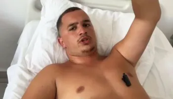 Hoteli në Lungomare u përfshi nga flakët, pushuesi: U hodha nga kati i dyti