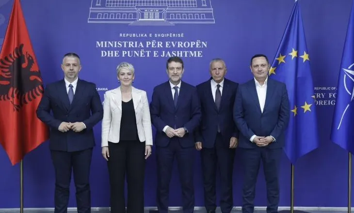 Hoxha: Bashkërendim i përpjekjeve për adresimin e nevojave konkrete të qytetarëve shqiptarë
