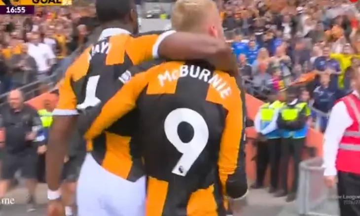 Hull shtang United, pjesa e parë mbyllet 2-0 (Video)
