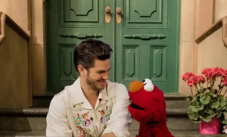 Humbja e nënës e ndryshoi përgjithmonë Andrew Garfield: “Gjërat që dikur kishin rëndësi, nuk kanë më”