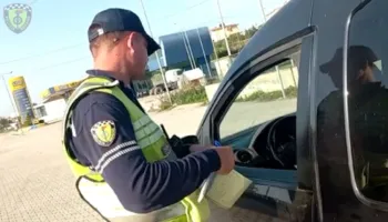 Hyjnë në fuqi ndryshimet në Kodin Rrugor, ja kur shoferët rrezikojnë t’u hiqet patenta përgjithmonë