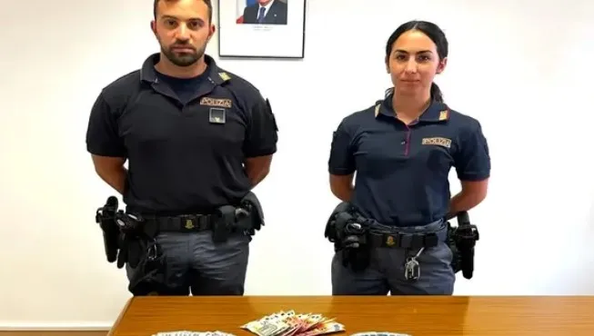 Hyri ilegalisht në Itali, shqiptari kapet në trafik kokaine! Paratë dhe droga të fshehura në koshin e plehrave dhe pas një fotografie