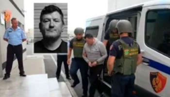I kërkuar për tre vrasje, Sokol Hoxha ekstradohet nga SHBA në Shqipëri, zbardhen detajet nga dosja e tij, si një…