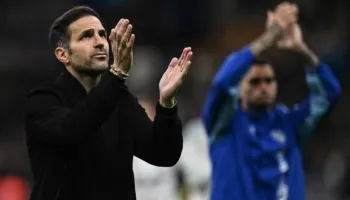 “I penduar për atë që ndodhi me Allegri-n”, Fabregas: Champions-i do të na ndihmojë