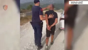 I vuri zjarrin fshatrave Tërbaç dhe Vranisht, arrestohet piromani 25-vjeçar në Himarë! Policia paralajmëron qytetarët: Mos ndizni zjarre, denoncojini!