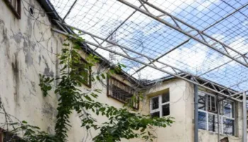 “Ilegalja” rikthehet në Muzeun e Burgut të Prishtinës përmes arkivave dhe kujtesës
