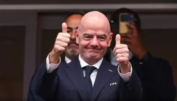 Infantino do të përfitonte pagë 10 herë më të lartë me planin e tij për shitjen e Botërorit