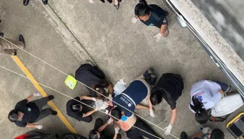 Ish-deputeti vret zyrtarin e lartë, plagoset shoferi i tij, mediat publikojnë pamjet (VIDEO)