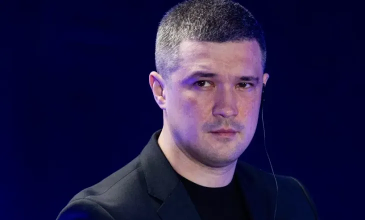 Ish-ministri i shkarkuar ukrainas i Mbrojtjes bën thirrje për zgjedhje presidenciale në mes të luftës