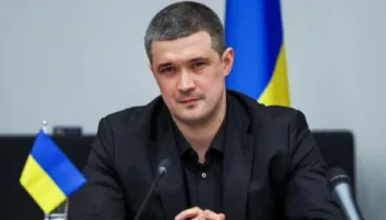 Ish-ministri ukrainas bën thirrje për zgjedhje në kohë lufte, sfidon Zelenskyn