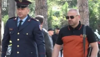Ish-zyrtari i Policisë akuzohet për kanosjen e punonjësve të një hoteli në Dhërmi