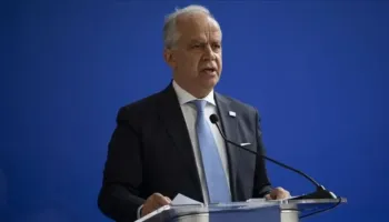 Italia: BE të përdorë ndikimin e saj për të bindur vendet e treta të pranojnë emigrantë
