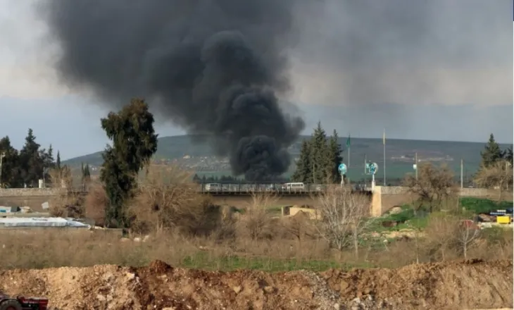 Izraeli shënjestron një bazë ajrore në Siri