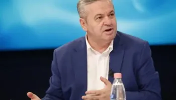 Ja si vidheshin 20 mijë fuçi nafte në ditë në Patos-Marinzë, Myslim Murrizi godet “Bankers Petrol” me fakte…