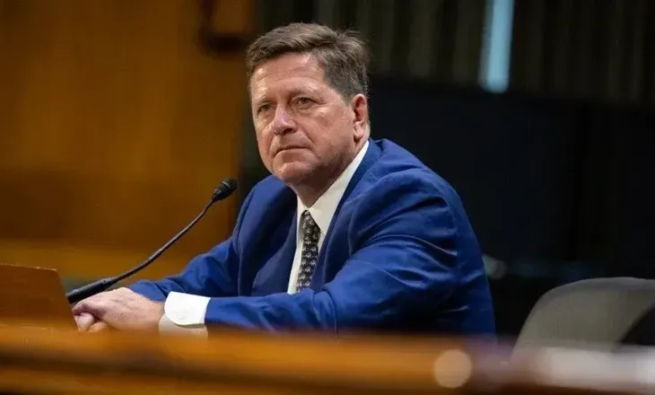 Jay Clayton betohet si drejtori i 9-të i Inteligjencës Kombëtare të SHBA-së