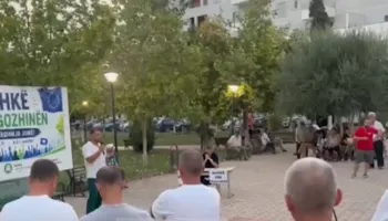“Jo bashkim me Kavajën”- Banorët e Rrogozhinës përsëri në protestë kundër Territoriales dhe shkrirjes së Bashkisë: S’kemi probleme! (VIDEO)