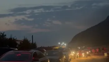 Kaos në Shëngjin, mijëra pushues bllokohen në trafik për orë të tëra