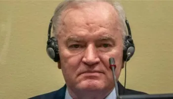 “Kasapi i Bosnjes” vdes në burgun e Hagës, Ratko Mlladiç mbikqyri masakrën e Srebrenicës në 1995…