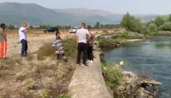 Katër u shpëtuan, por 7-vjeçarja nuk ia doli, gjendet trupi i saj në Drinin e Zi