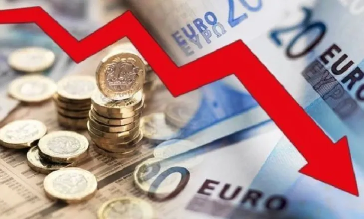 Këmbimi valutor 1 gusht/ Me sa blihen e shiten dollari dhe euro, çfarë ndodh me monedhat e tjera
