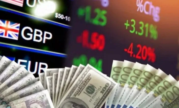 Këmbimi valutor 25 gusht/ Me sa blihen e shiten dollari dhe euro