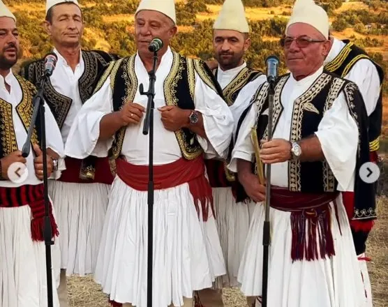 Këngët labe dhe tingujt e fyellit gjallërojnë Amantian, muzika dhe tradita në zemër të trashëgimisë shqiptare