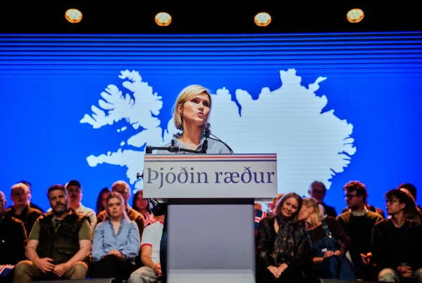 Kërcënimet e Trumpit për Groenlandën hedhin hije mbi votën e Islandës për bisedimet e anëtarësimit në BE